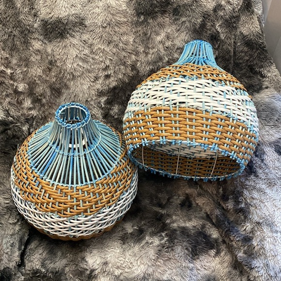 NIB 2 Unique Royal Blue Rattan Pendant Light Handwoven
Round Lamps - Picture 16 of 16
